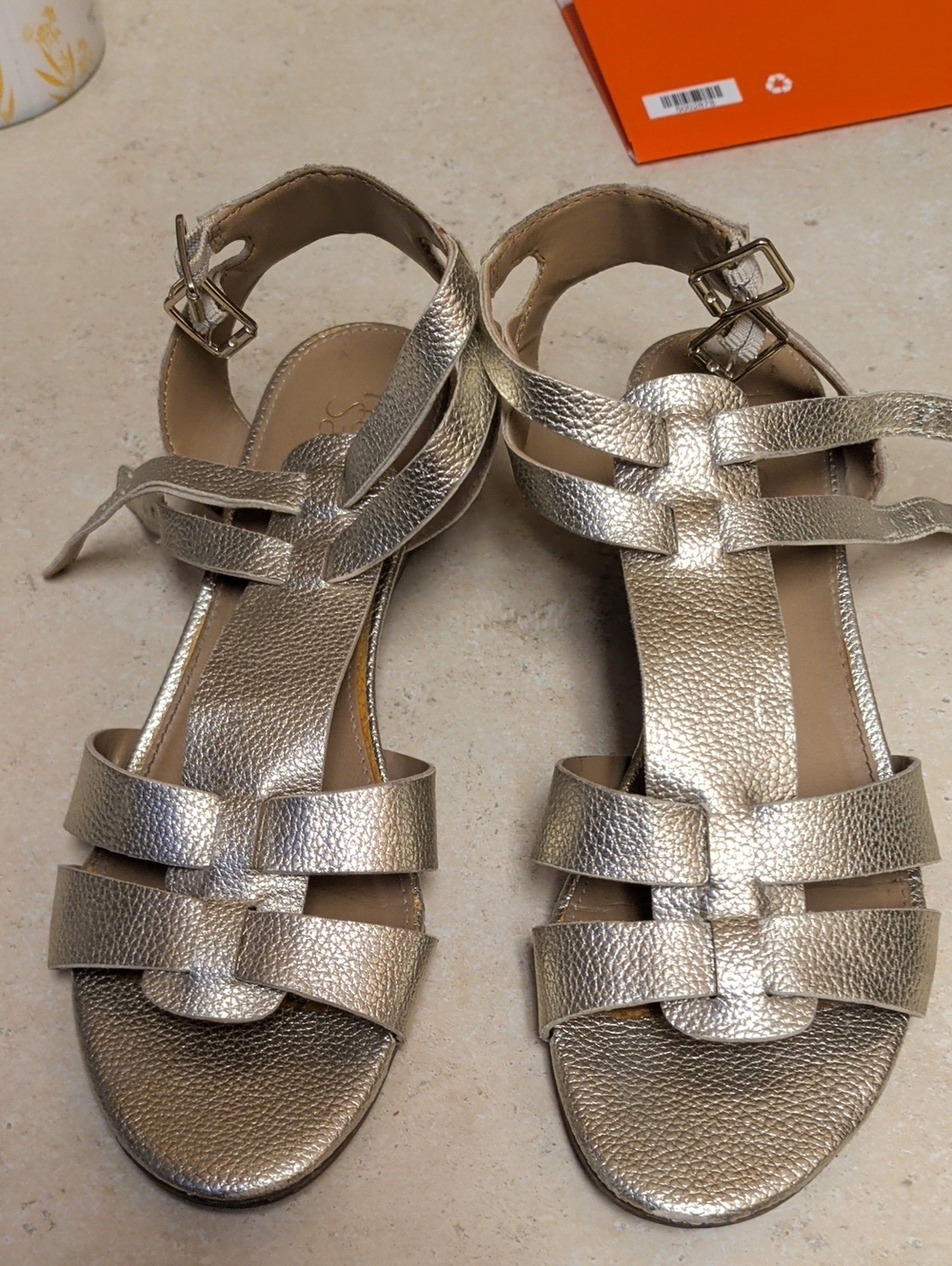 Franco Sarlo Gold Summer Sandal size 8.5 Barely Worn
